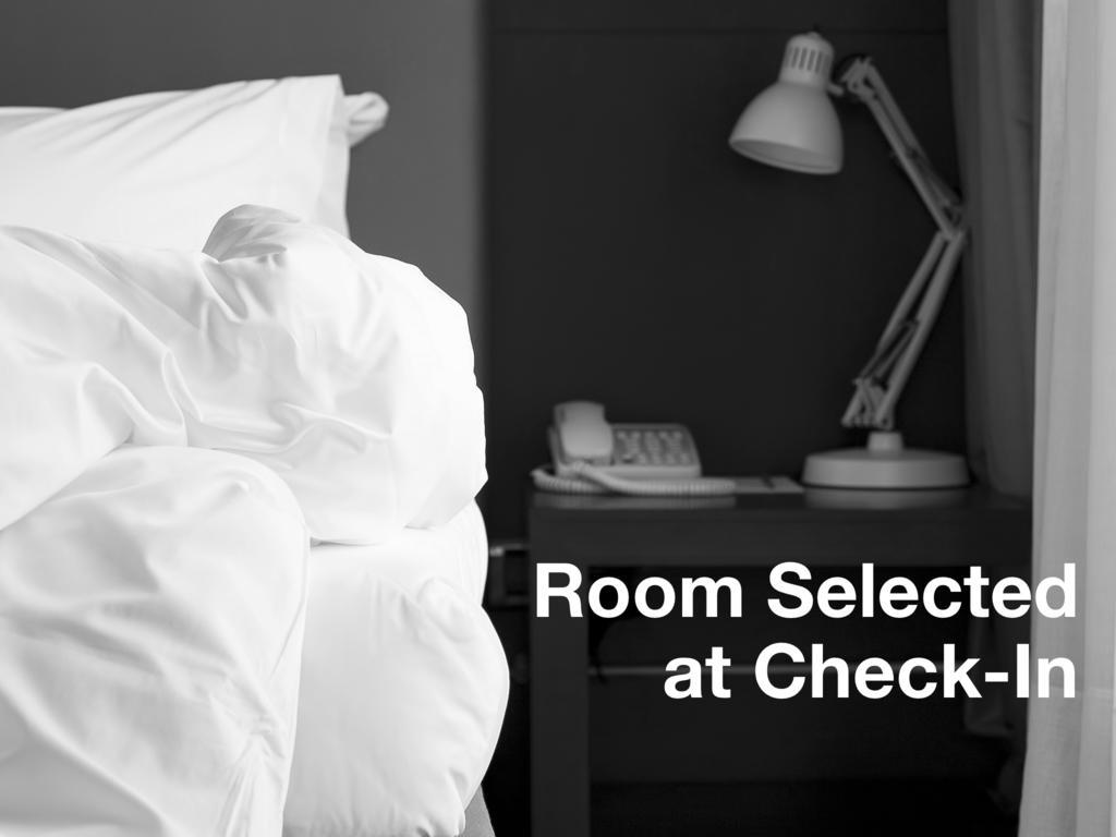 Hotel 7 Saisons Монреал Стая снимка